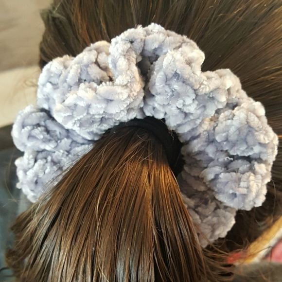 ⭐HP⭐ Crochet Scrunchies - Picture 2 of 7